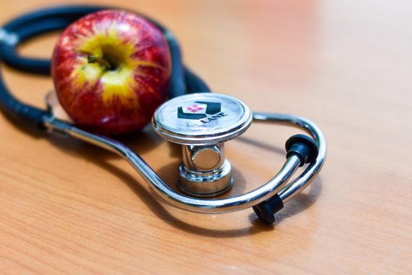 apple-3420535_1280